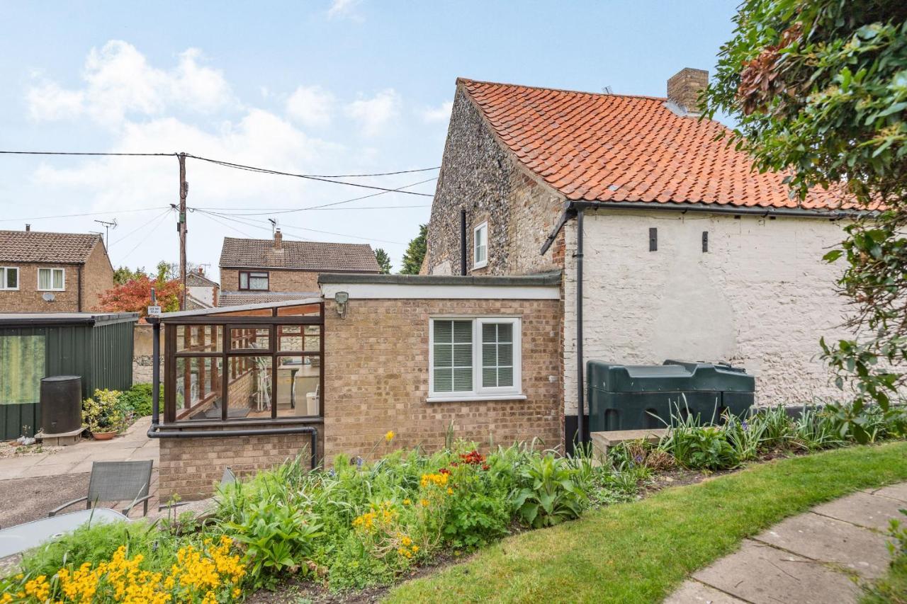 Violet Cottage Feltwell Экстерьер фото